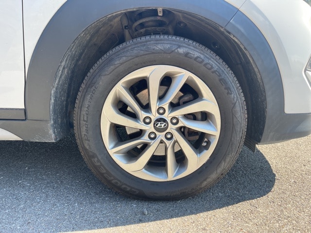 Thumbnail: 2018 Hyundai Tucson - 4