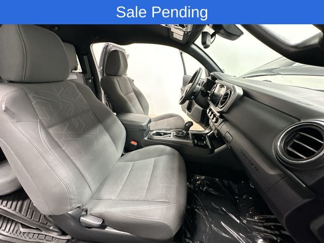 Thumbnail: 2018 Toyota Tacoma - 22