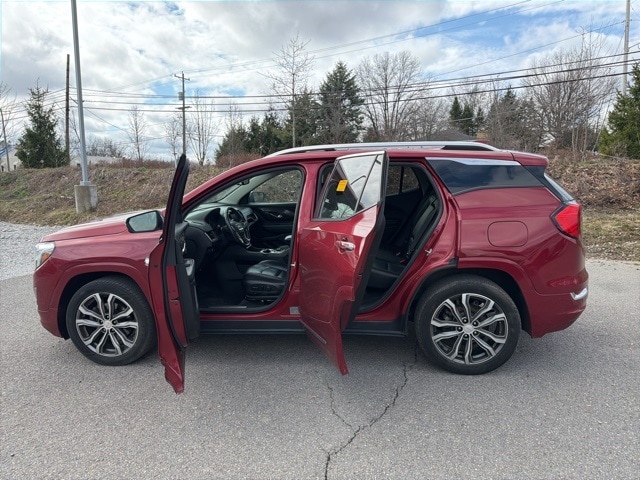 Thumbnail: 2018 GMC Terrain - 17