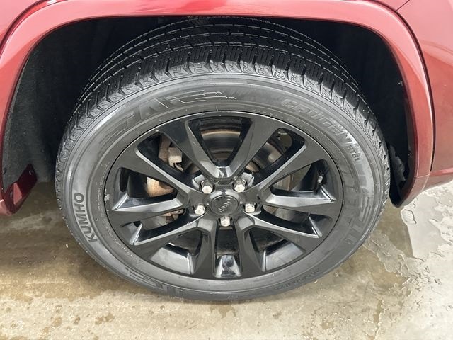 Thumbnail: 2018 Jeep Grand Cherokee - 5