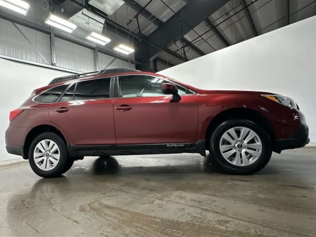 Used 2017 Subaru Outback Premium SUV