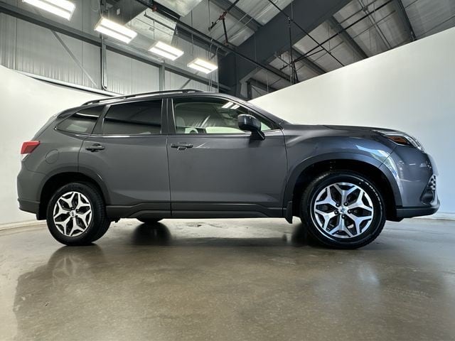 2022 Subaru Forester Premium 3