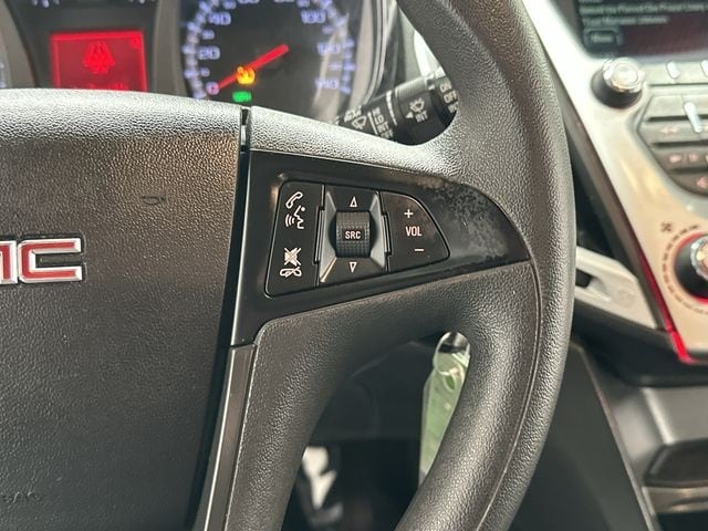 Thumbnail: 2017 GMC Terrain - 9