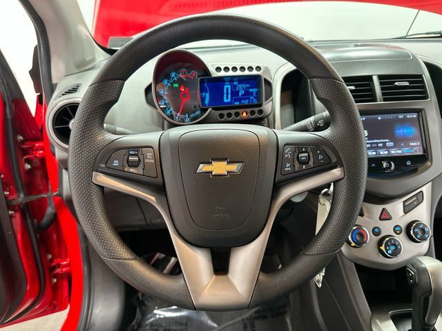 Thumbnail: 2015 Chevrolet Sonic - 6