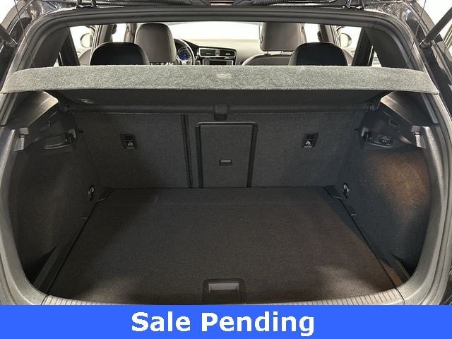 Thumbnail: 2017 Volkswagen Golf - 25