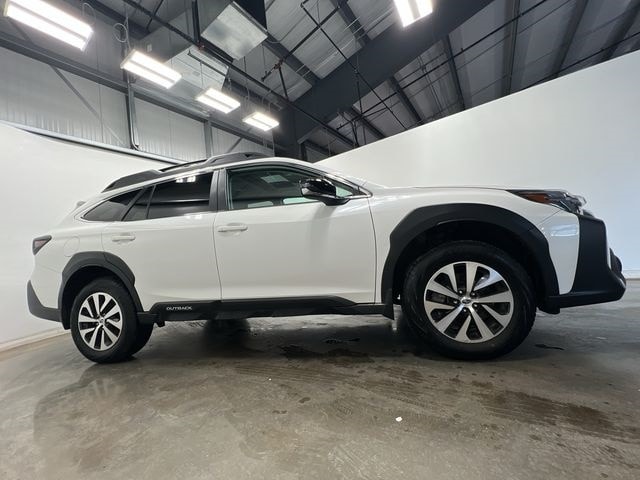 Thumbnail: 2025 Subaru Outback - 3