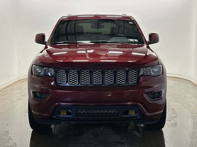 Thumbnail: 2018 Jeep Grand Cherokee - 31