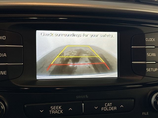 Thumbnail: 2017 Kia Sorento - 11