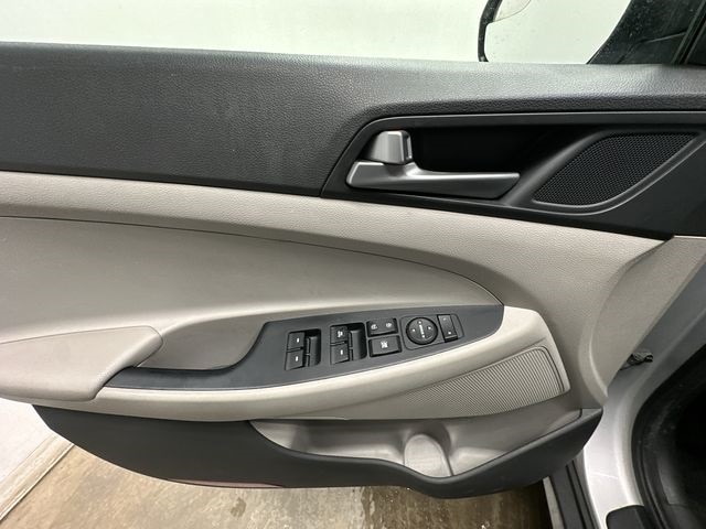 Thumbnail: 2017 Hyundai Tucson - 14