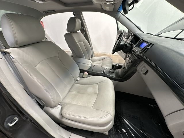Thumbnail: 2009 Kia Amanti - 19