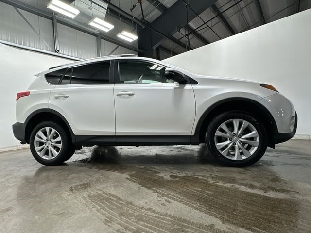 Thumbnail: 2013 Toyota RAV4 - 3