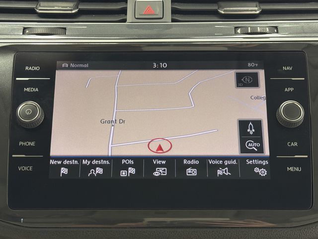 Thumbnail: 2018 Volkswagen Tiguan - 13