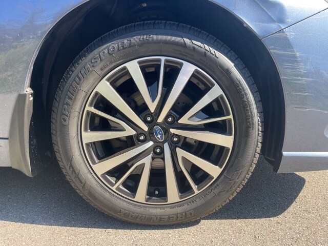2018 Subaru Legacy Premium photo 4