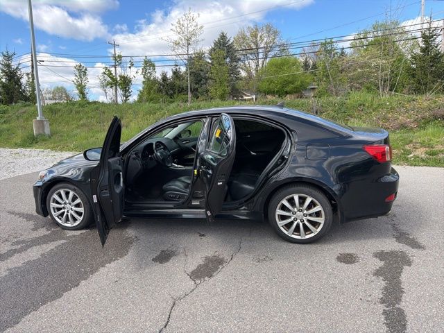 Thumbnail: 2012 Lexus IS - 15