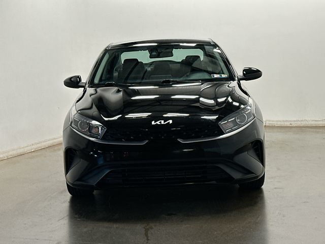 Thumbnail: 2022 Kia Forte - 28