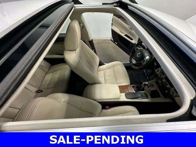Thumbnail: 2016 Lexus ES - 6