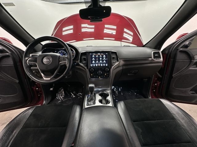 Thumbnail: 2018 Jeep Grand Cherokee - 21