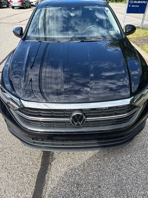 Thumbnail: 2024 Volkswagen Jetta - 3