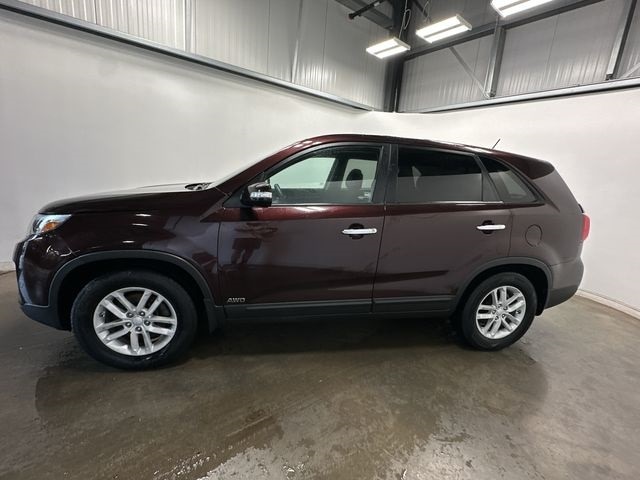 Thumbnail: 2014 Kia Sorento - 2