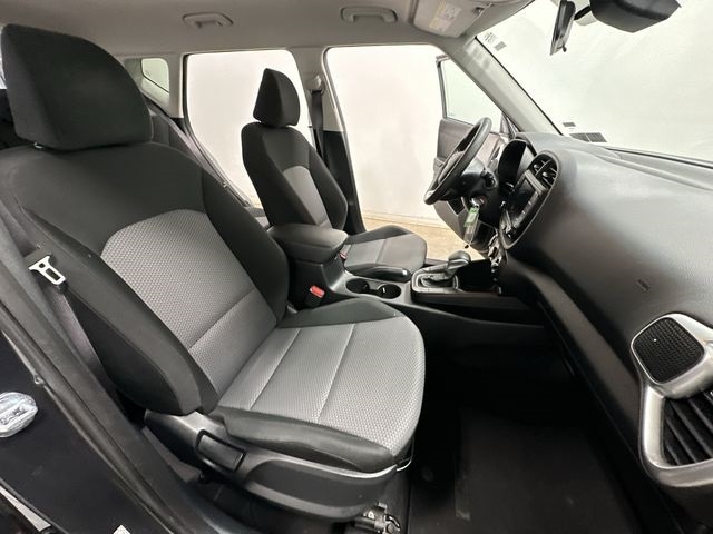 Thumbnail: 2023 Kia Soul - 18