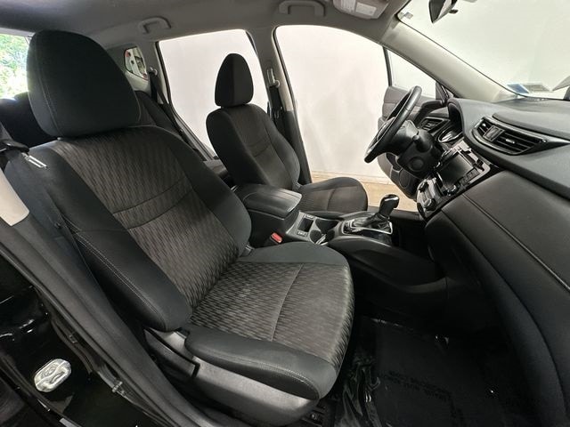 2018 Nissan Rogue SV 21