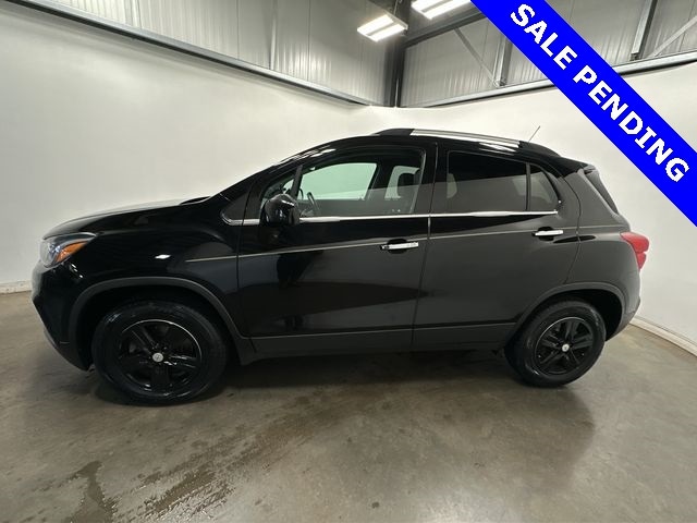 Thumbnail: 2019 Chevrolet Trax - 2