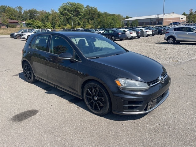 Thumbnail: 2017 Volkswagen Golf - 3