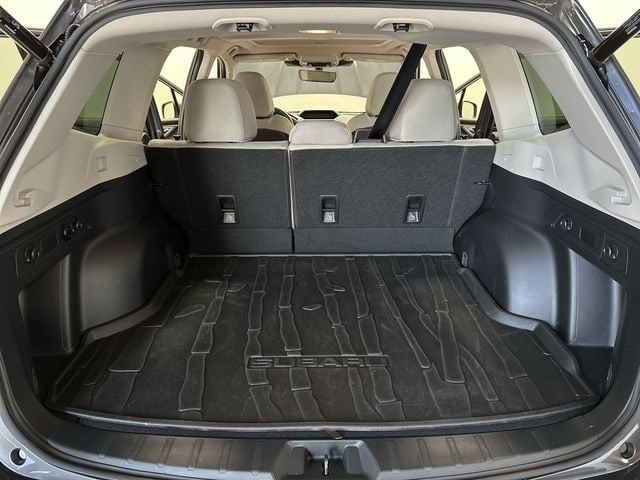 2022 Subaru Forester Premium 25