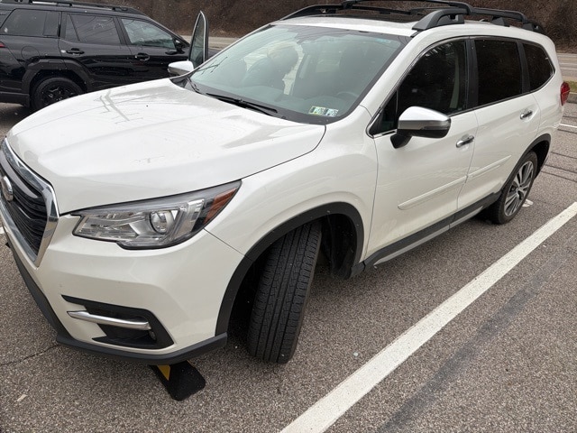 2022 Subaru Ascent Touring's photo