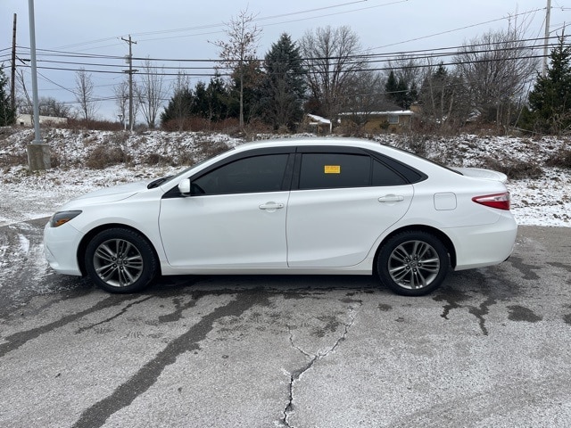 Thumbnail: 2016 Toyota Camry - 13