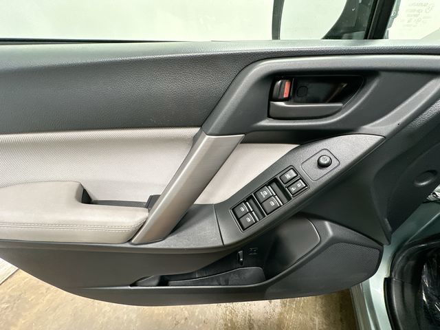 Thumbnail: 2016 Subaru Forester - 16
