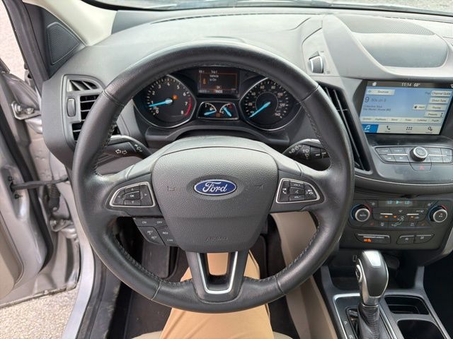 Thumbnail: 2019 Ford Escape - 20