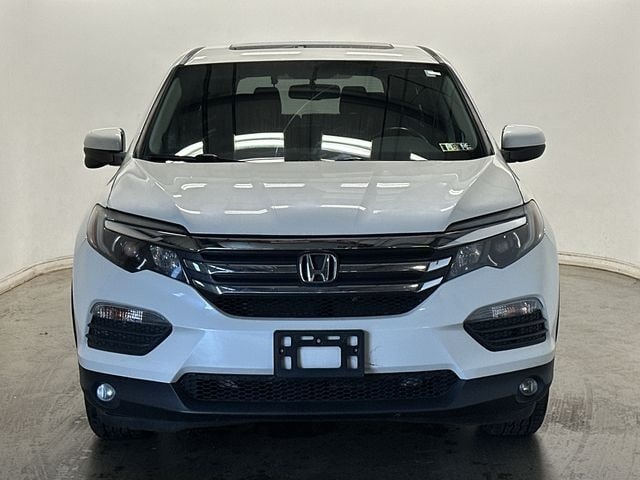 Thumbnail: 2017 Honda Pilot - 32