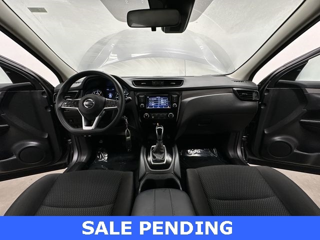 Thumbnail: 2020 Nissan Rogue Sport - 18