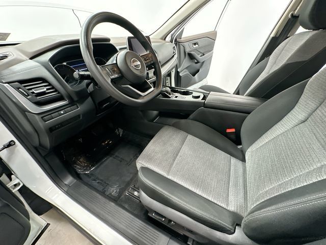 Thumbnail: 2023 Nissan Rogue - 15