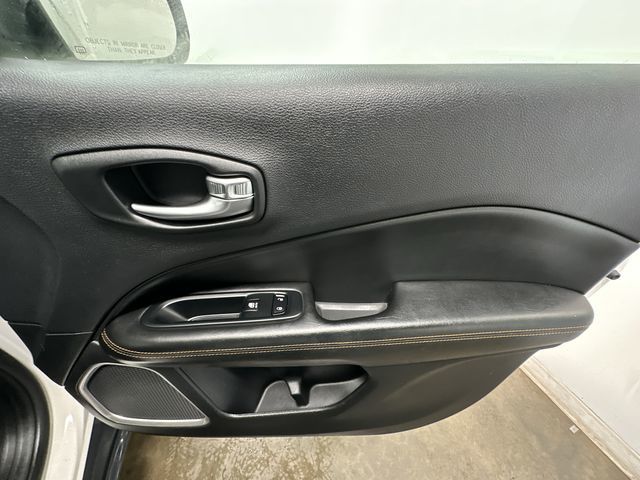 Thumbnail: 2019 Jeep Compass - 23