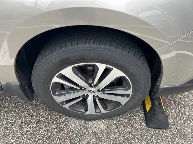 Thumbnail: 2019 Subaru Outback - 21