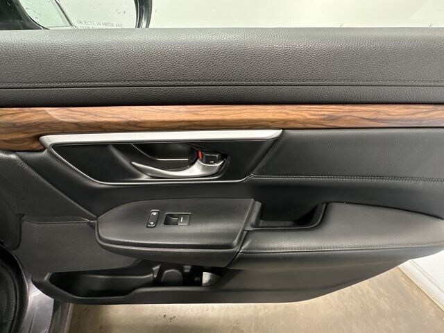 2022 Honda CR-V Touring 24