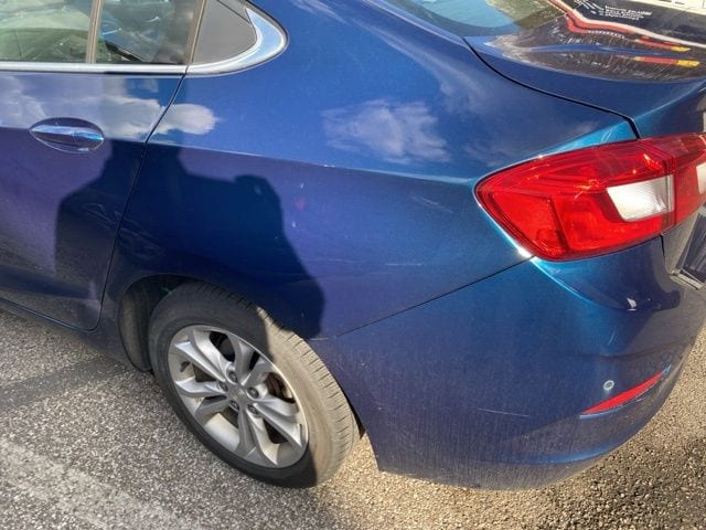 Thumbnail: 2019 Chevrolet Cruze - 10