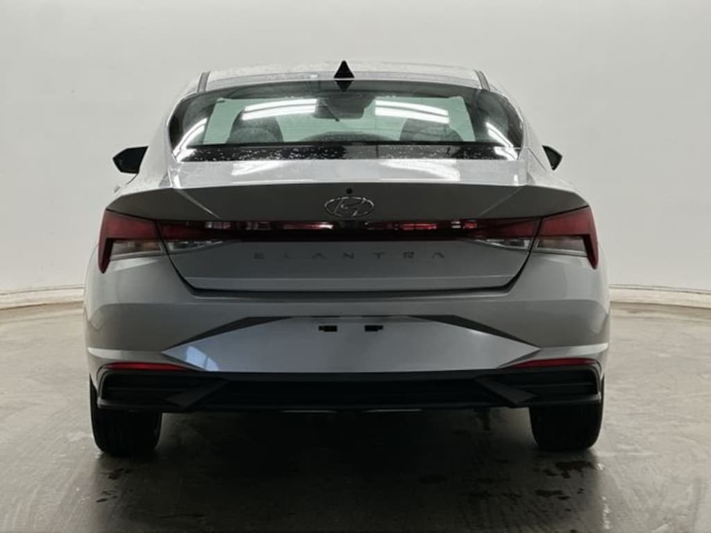 Used 2021 Hyundai Elantra SEL Sedan