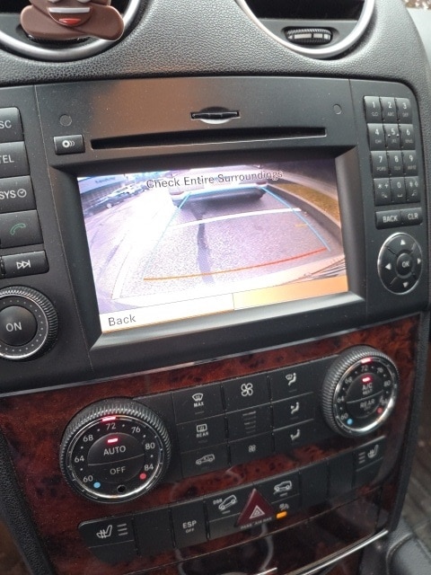 Thumbnail: 2010 Mercedes-Benz M-Class - 13