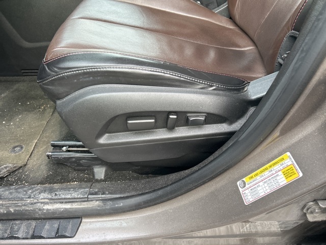 Thumbnail: 2012 Chevrolet Equinox - 17