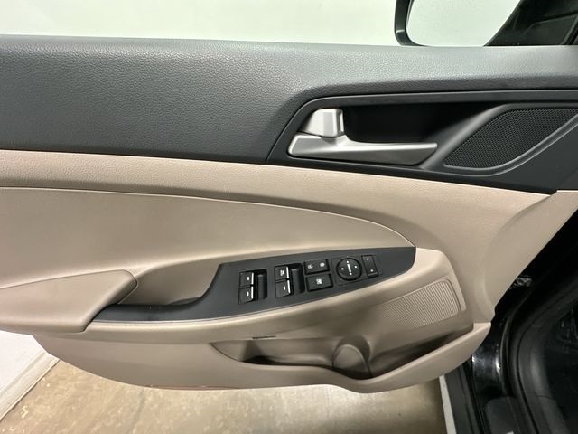 Thumbnail: 2020 Hyundai Tucson - 17