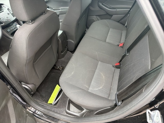 Thumbnail: 2016 Ford Focus - 12