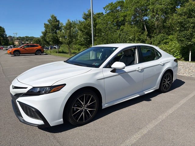 Thumbnail: 2023 Toyota Camry - 13