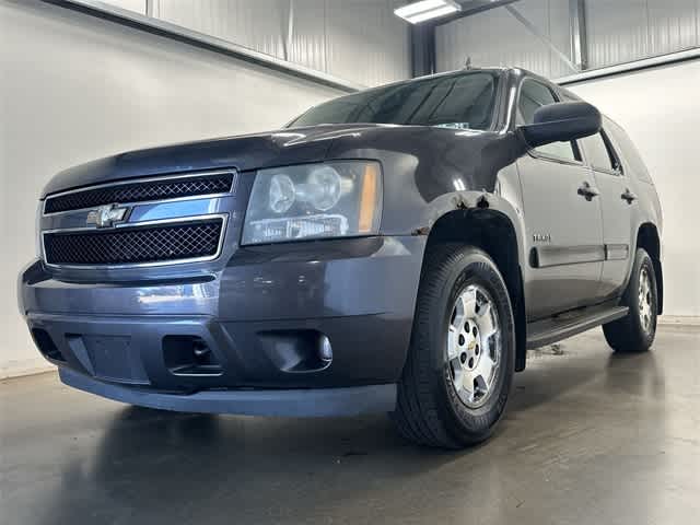 Thumbnail: 2010 Chevrolet Tahoe - 27