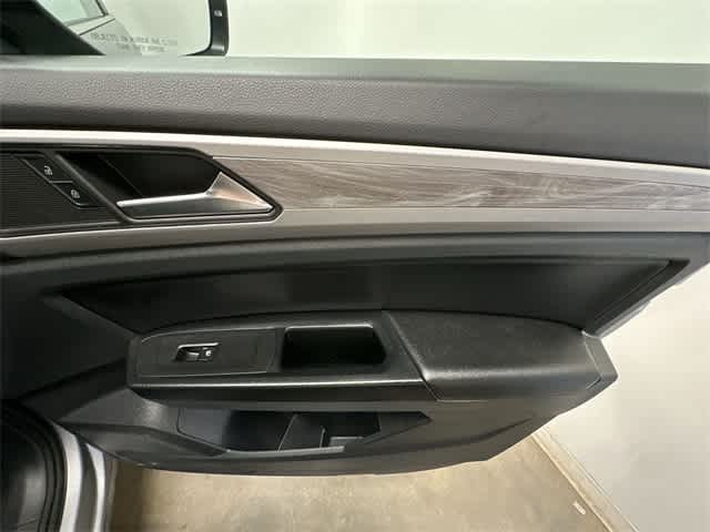 Thumbnail: 2020 Volkswagen Atlas - 24