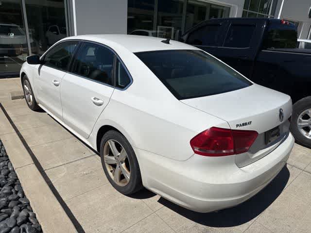 Thumbnail: 2013 Volkswagen Passat - 7