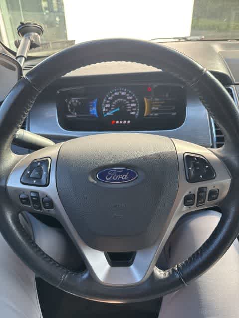 Thumbnail: 2016 Ford Taurus - 14