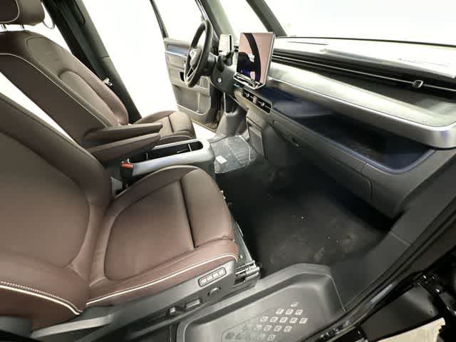 Thumbnail: 2025 Volkswagen ID.Buzz - 21